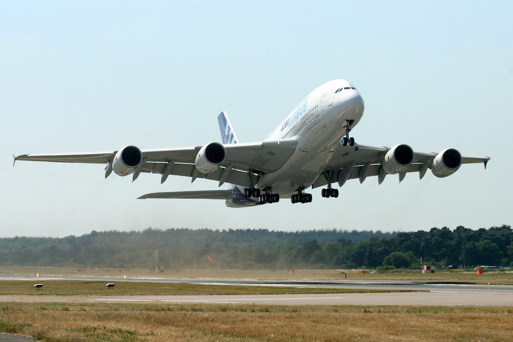 Airbus A380-800 - 560 tonnes